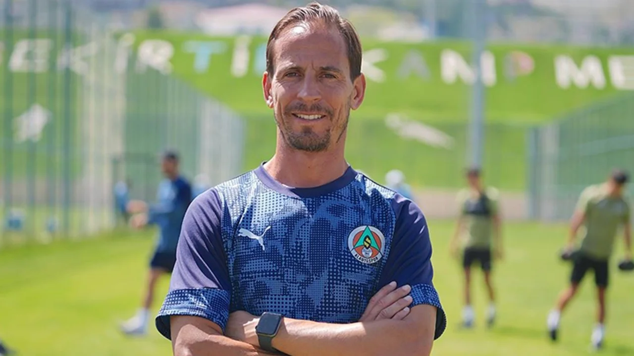 Alanyaspor'da Joao Pereira Dönemi Uzadı! Resmi Sözleşme İmzalandı